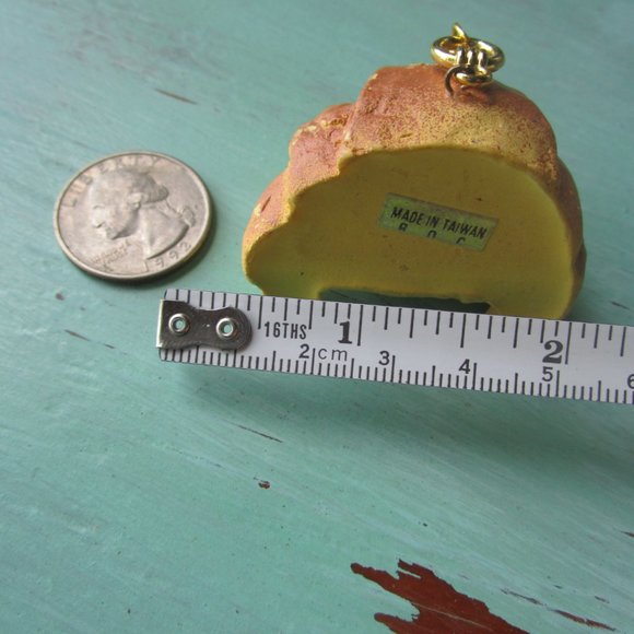 Vintage Cool Croissant zipper pull - Picture 10 of 12